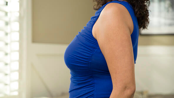 Set de 3 sujetadores sin costuras que modelan la figura.